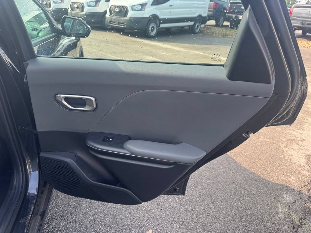 Used 2025 Kia K4 FWD image 34