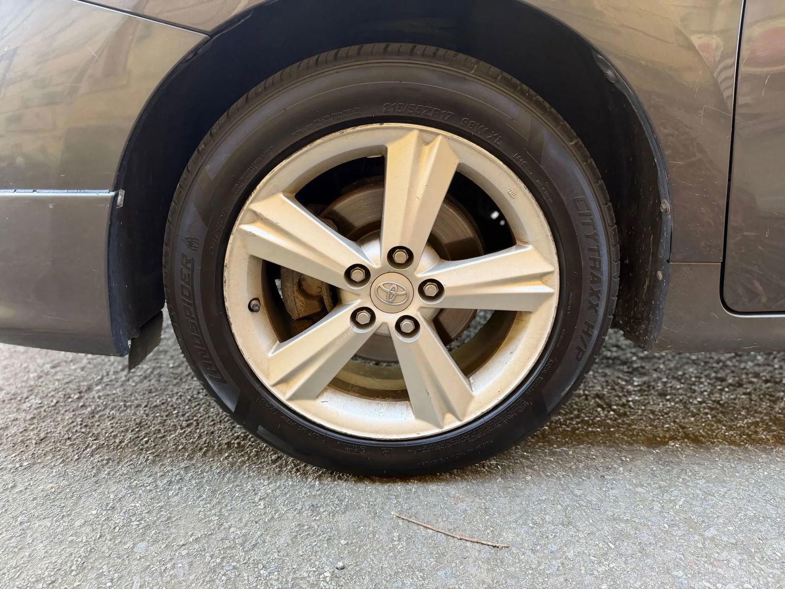 Used 2009 Toyota Matrix S image 37