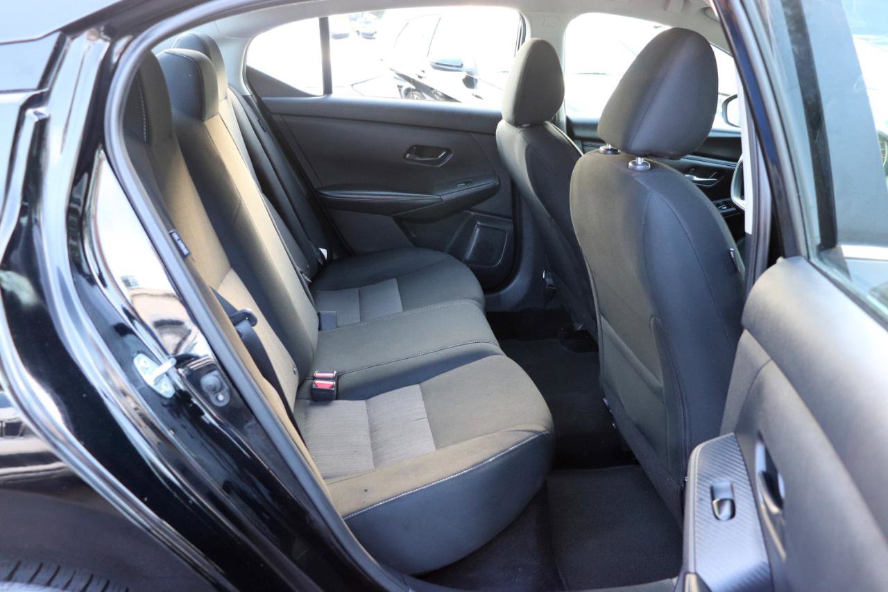Used 2024 Nissan Sentra SV FWD image 13