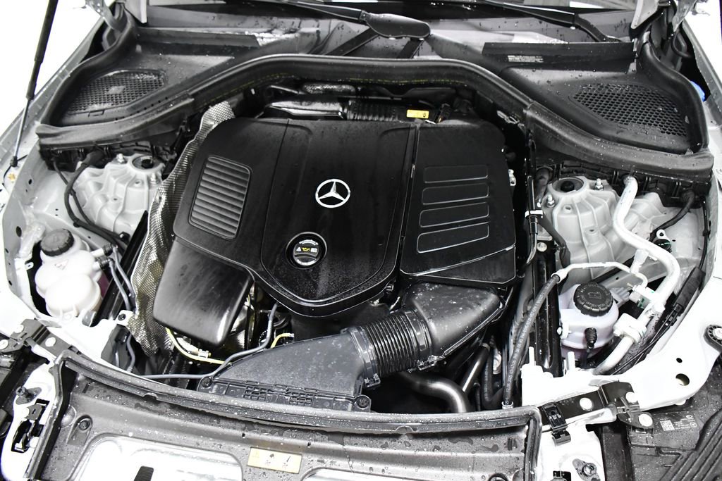 New 2026 Mercedes-Benz GLC 300 4MATIC image 5