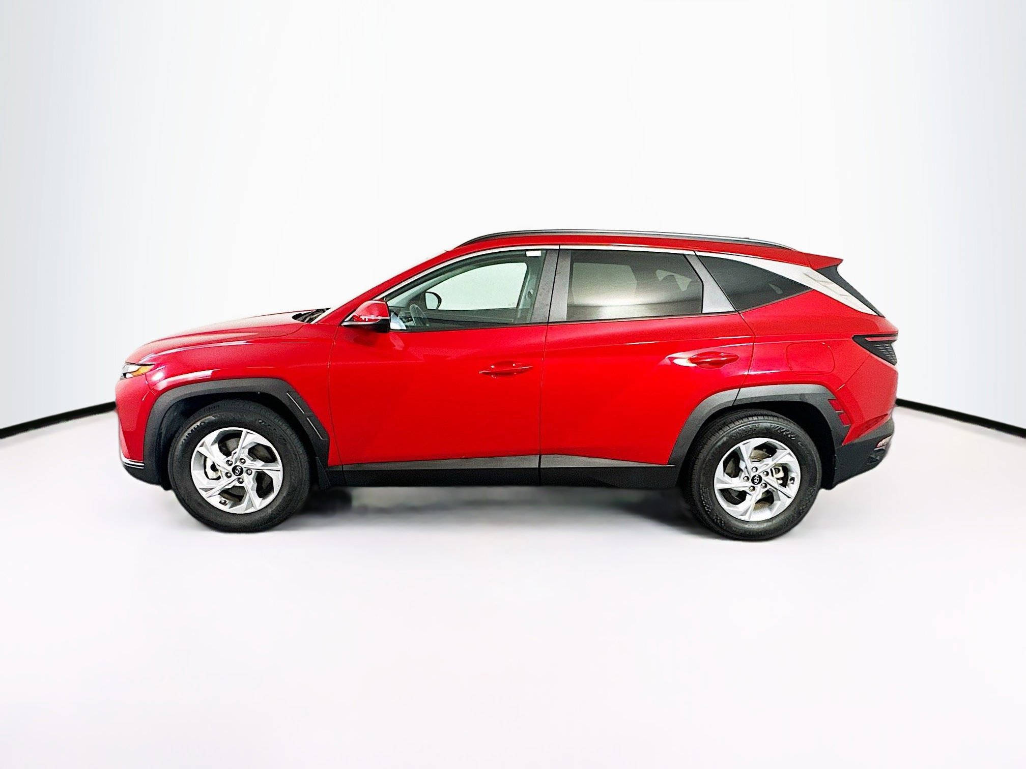 Used 2023 Hyundai Tucson SEL w/ Cargo Package image 4