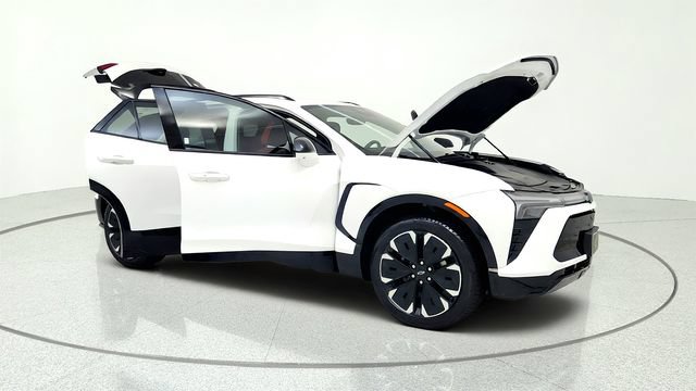Used 2024 Chevrolet Blazer EV RS AWD/4WD image 11