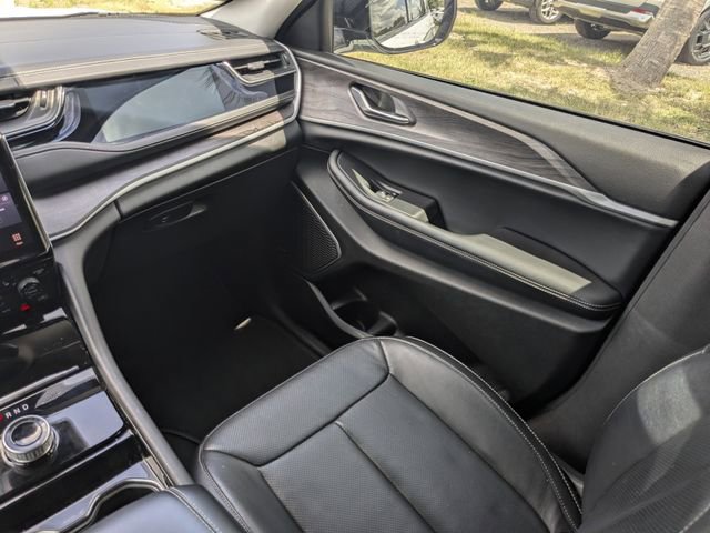 Used 2022 Jeep Grand Cherokee L Limited w/ Luxury Tech Group II RWD image 25