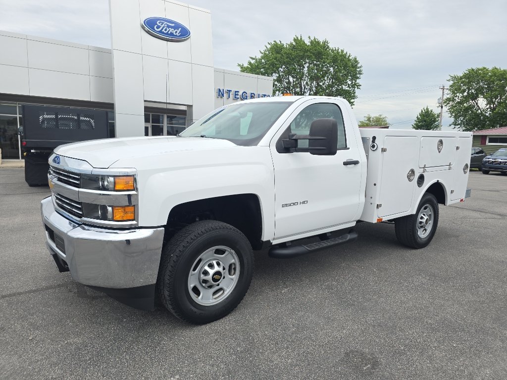Used 2016 Chevrolet Silverado 2500 W/T AWD/4WD image 2