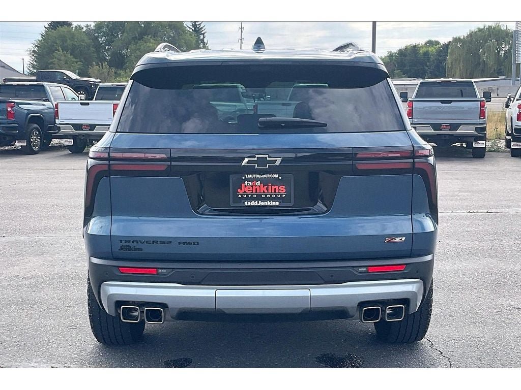 Used 2024 Chevrolet Traverse Z71 w/ Enhanced Driving Package AWD/4WD image 4