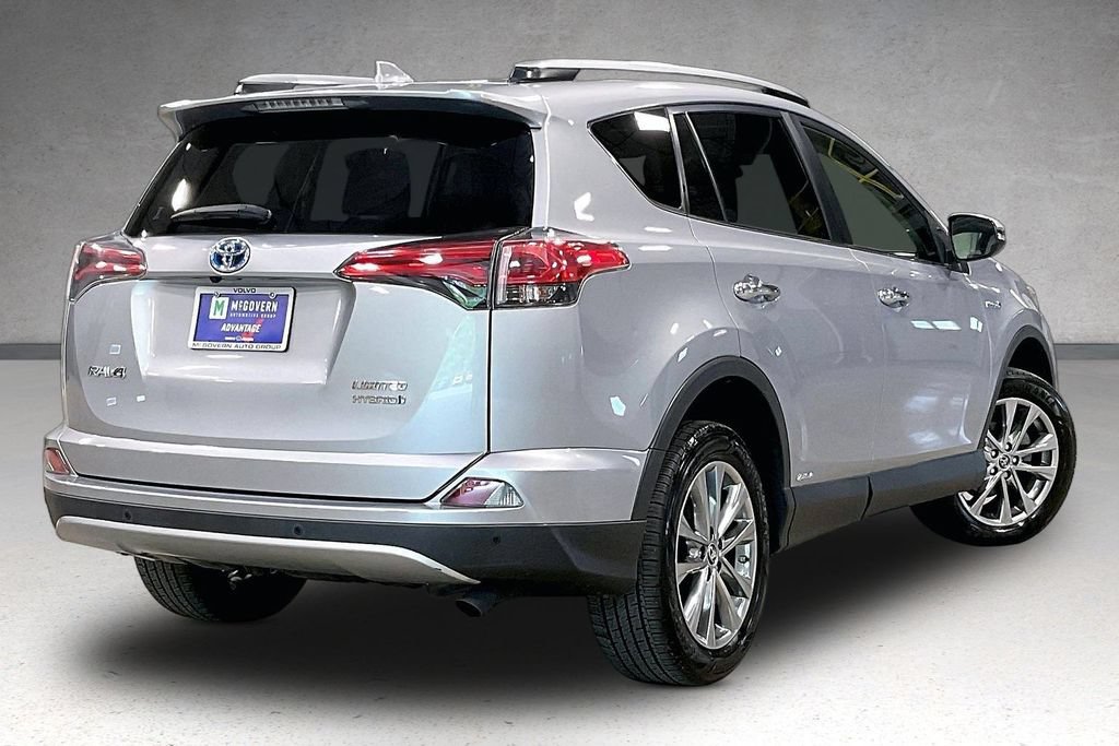Used 2018 Toyota RAV4 Limited AWD/4WD image 6