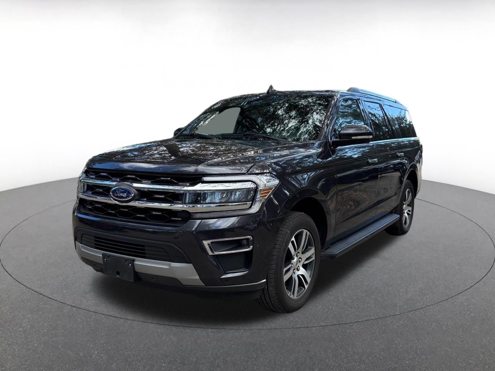 Used 2024 Ford Expedition Max Limited AWD/4WD image 4