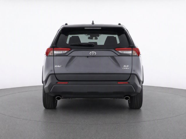 Used 2025 Toyota RAV4 XLE AWD/4WD image 7