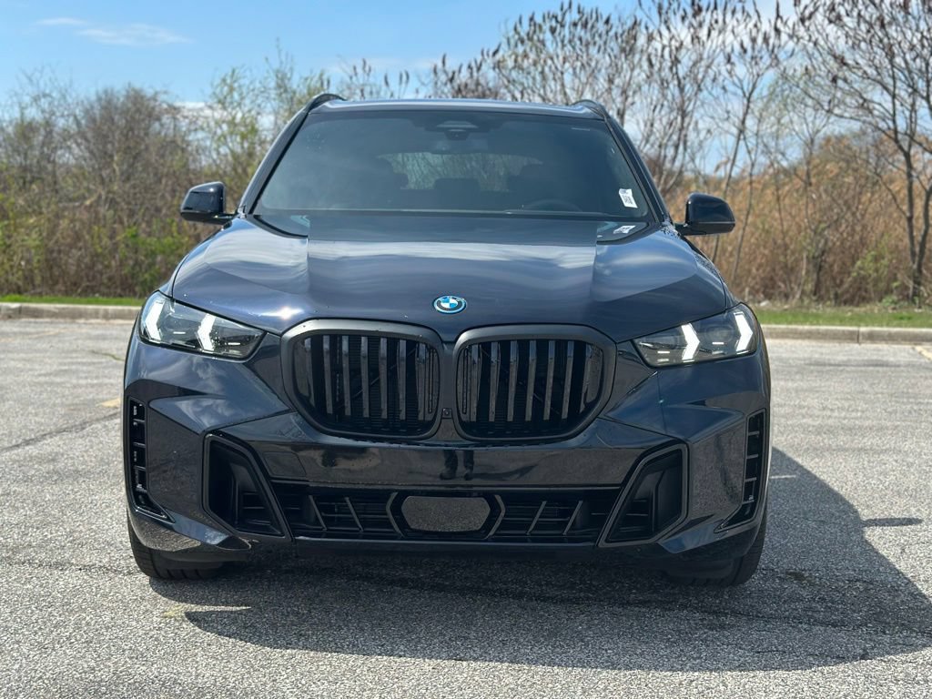 New 2026 BMW X5 xDrive50e w/ Executive Package AWD/4WD image 2
