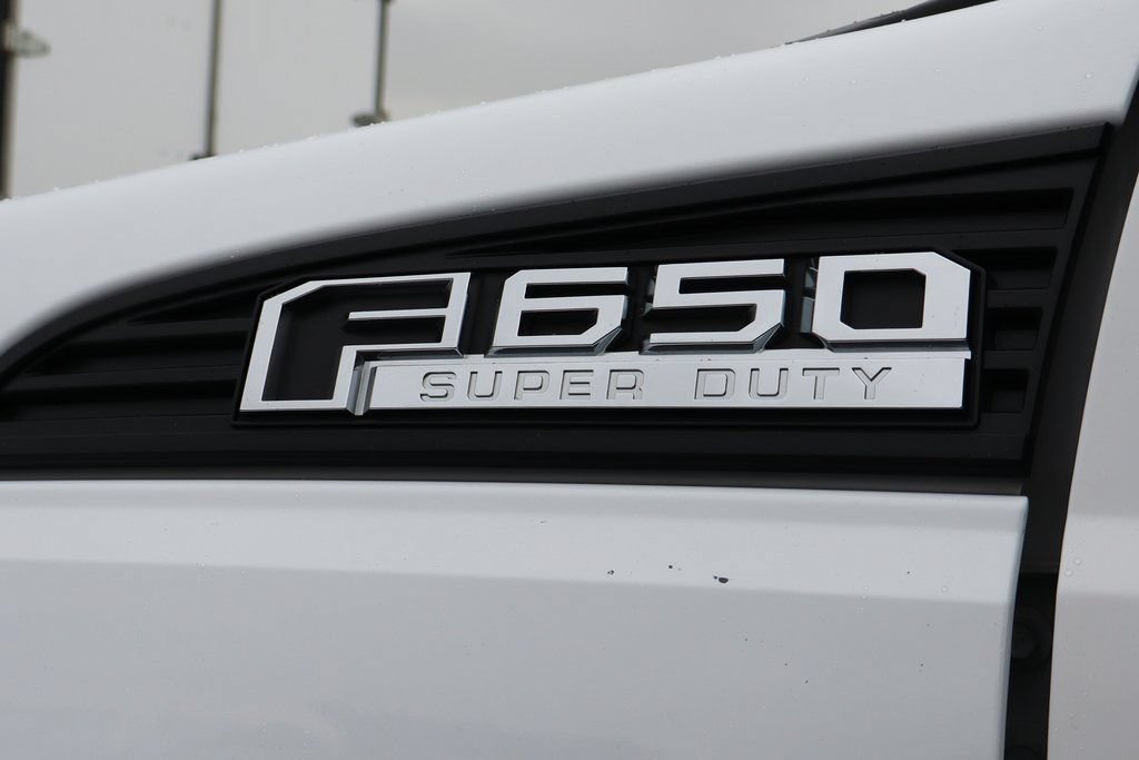 Used 2016 Ford F650 2WD Crew Cab Super Duty image 51