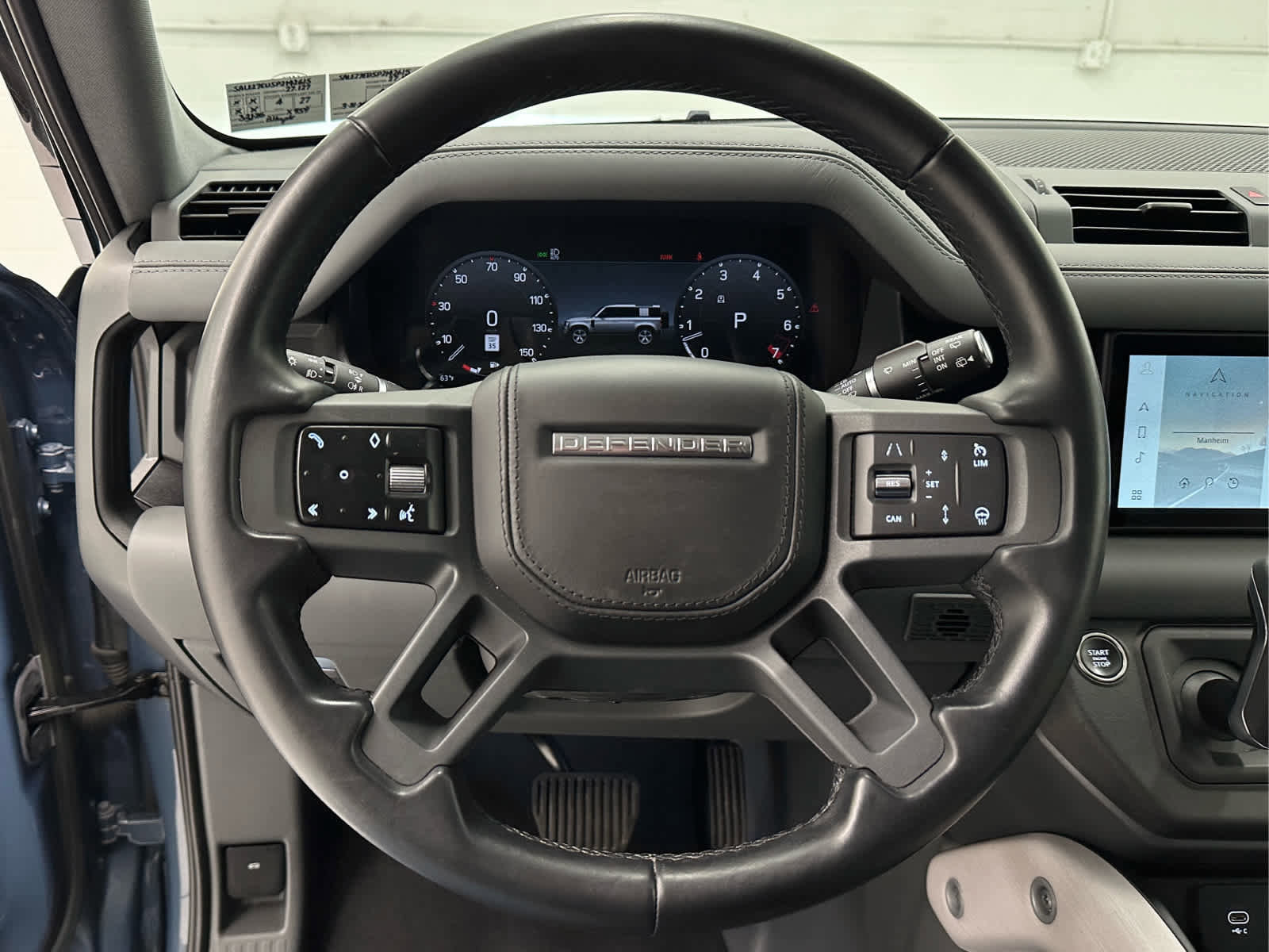 Used 2023 Land Rover Defender 110 X-Dynamic SE AWD/4WD image 24