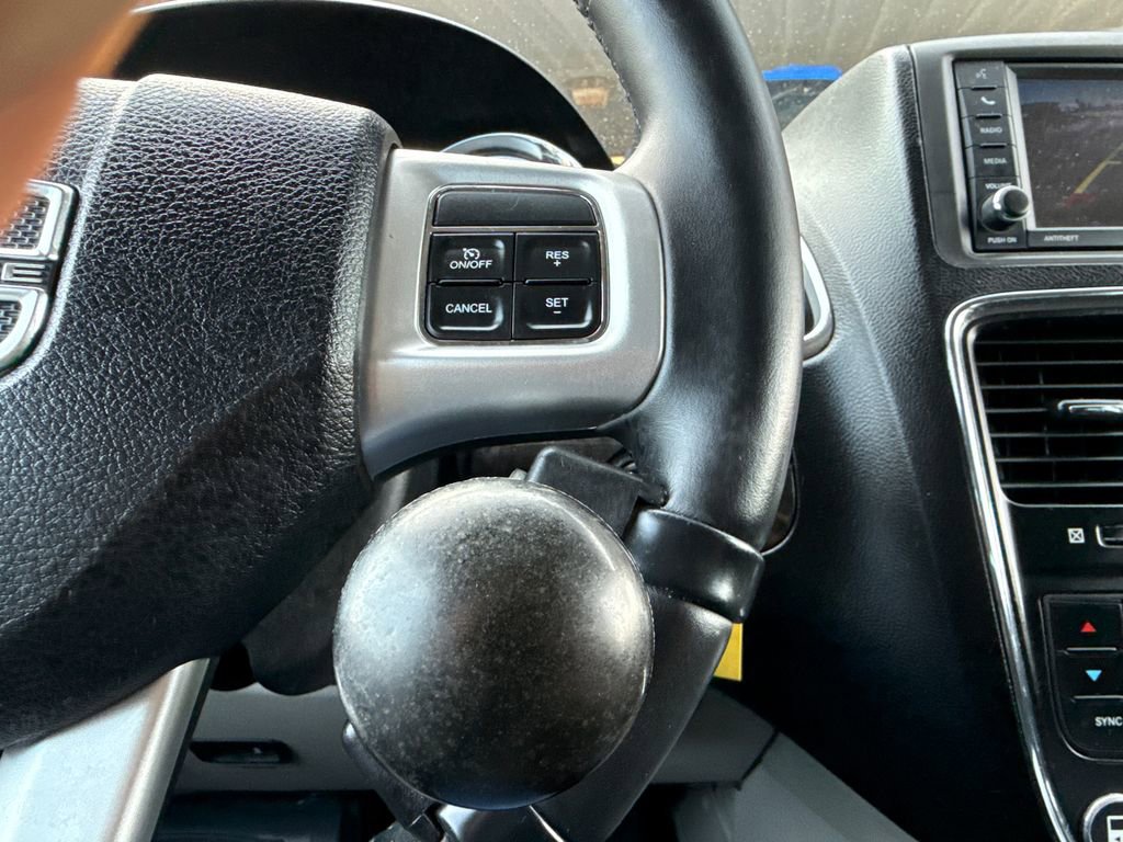 Used 2012 Dodge Grand Caravan Crew w/ Crew Value Pkg image 29