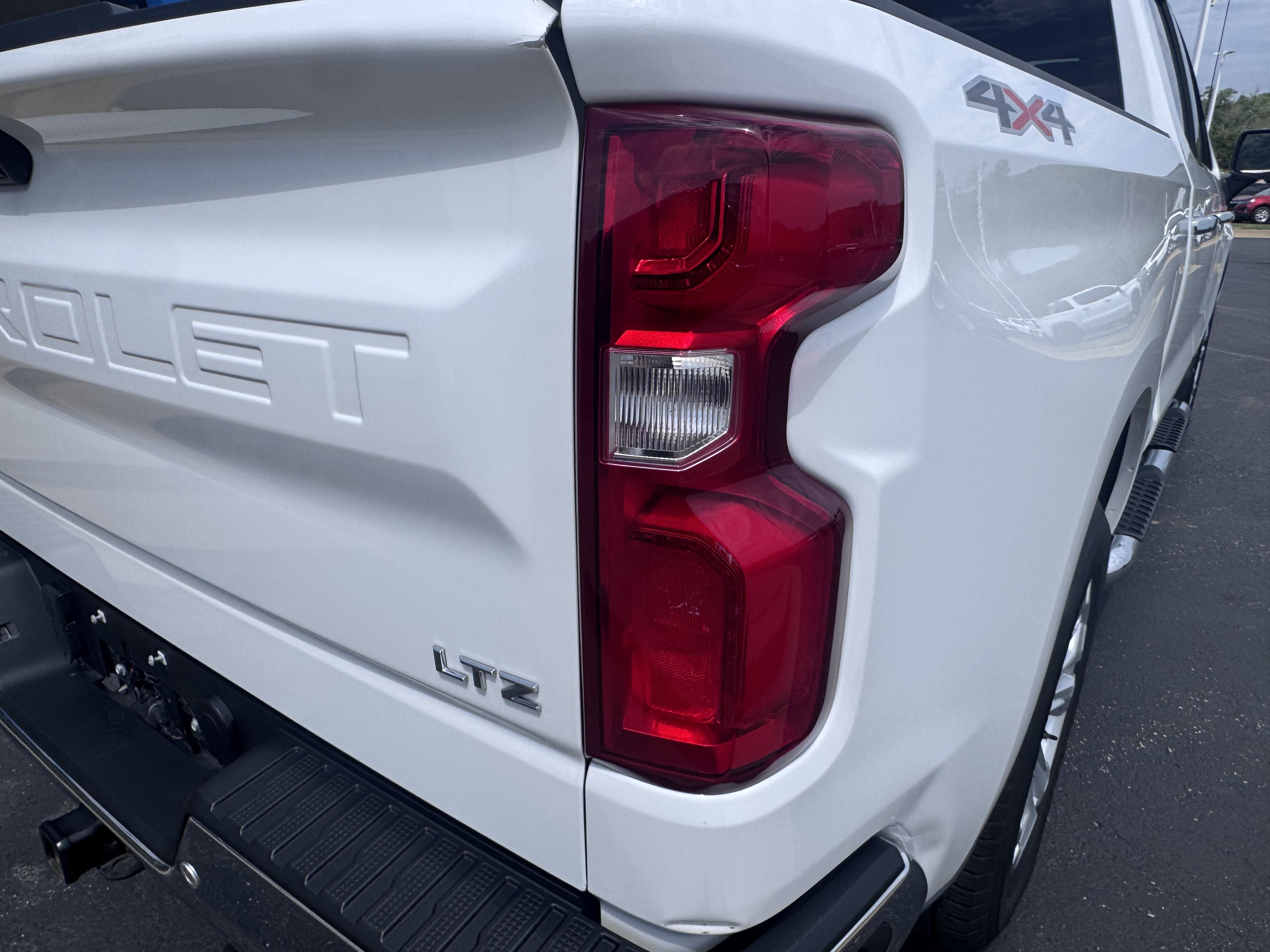 Used 2024 Chevrolet Silverado 1500 LTZ w/ LTZ Convenience Package II AWD/4WD image 5