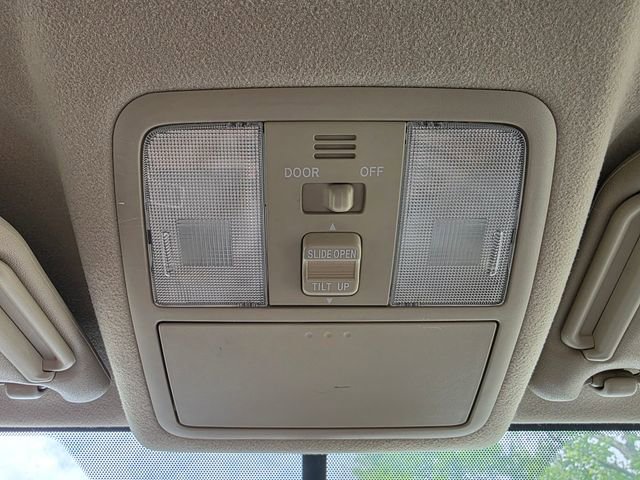 Used 2006 Toyota RAV4 Limited image 28