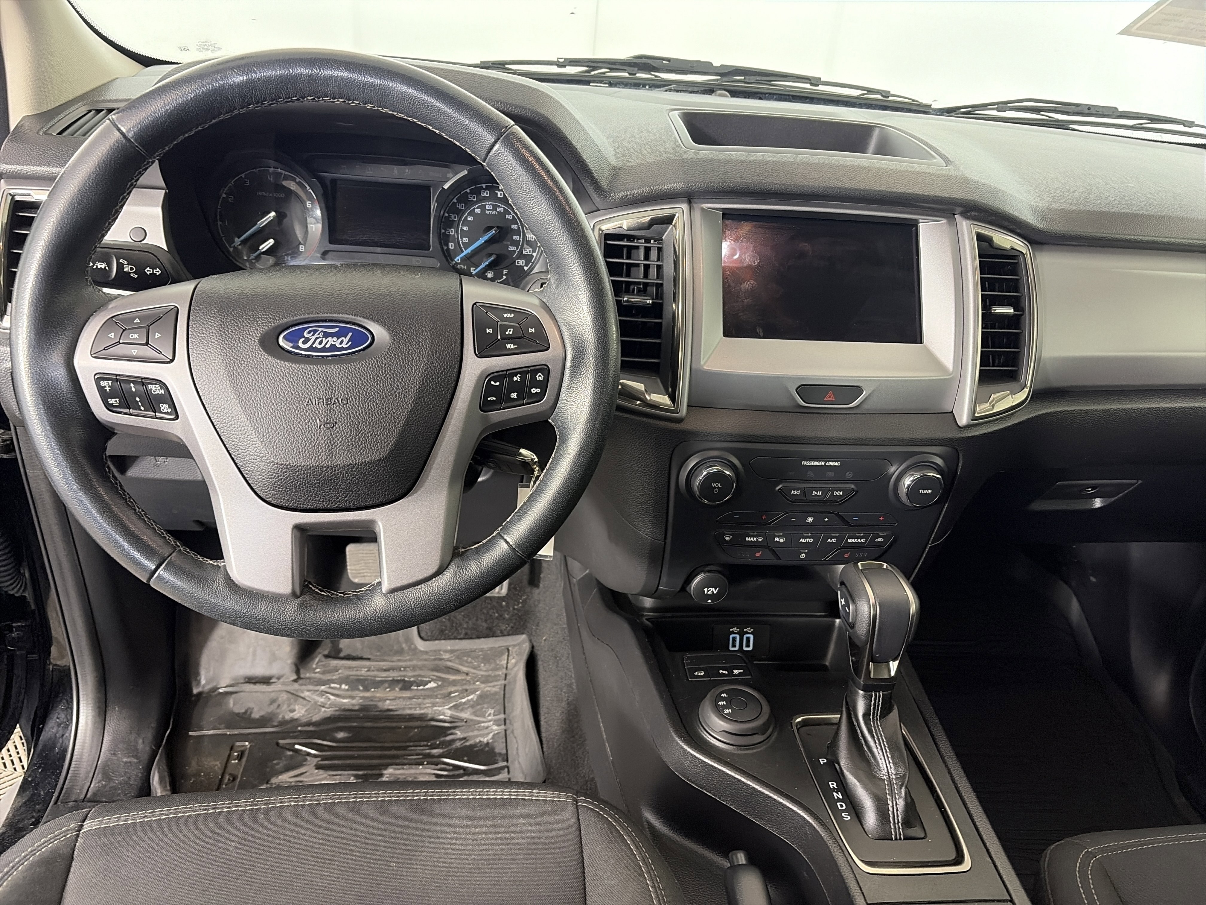 Used 2023 Ford Ranger XLT w/ Equipment Group 302A High image 3