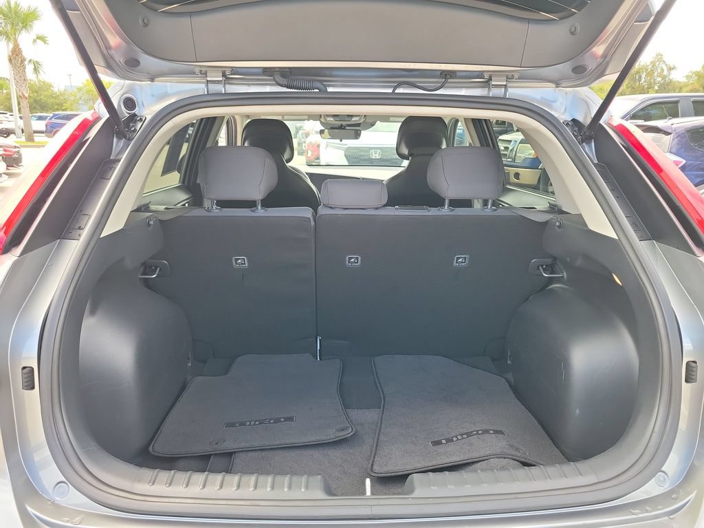 Certified 2025 Kia Niro LX FWD image 29
