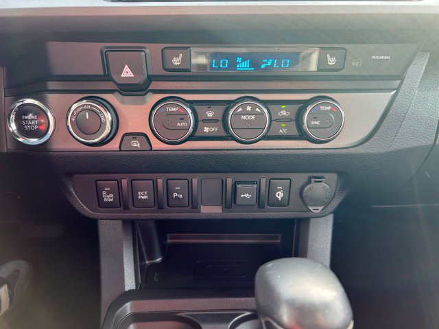 Used 2022 Toyota Tacoma TRD Off-Road w/ TRD Premium Off Road Package AWD/4WD image 20