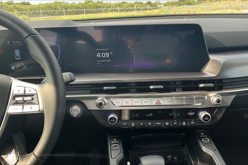 New 2025 Kia Telluride S image 15