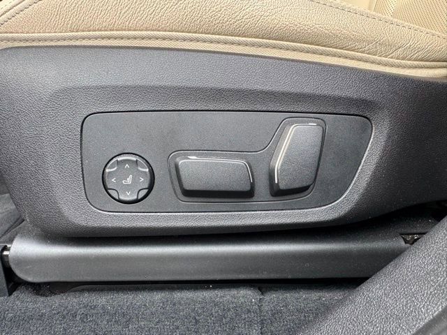 Certified 2025 BMW X4 xDrive30i image 15