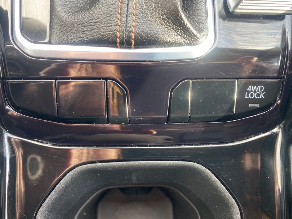 Used 2022 Jeep Compass Limited image 18