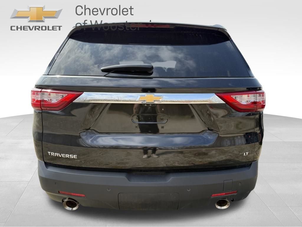 Used 2021 Chevrolet Traverse LT w/ LT Premium Package image 4