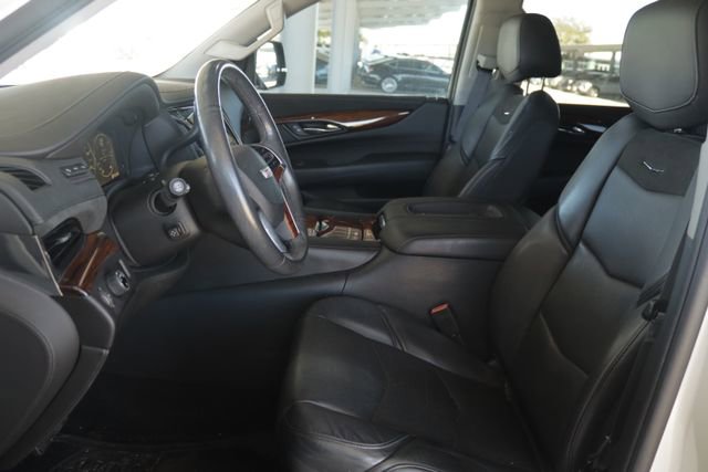 Used 2015 Cadillac Escalade Premium image 8