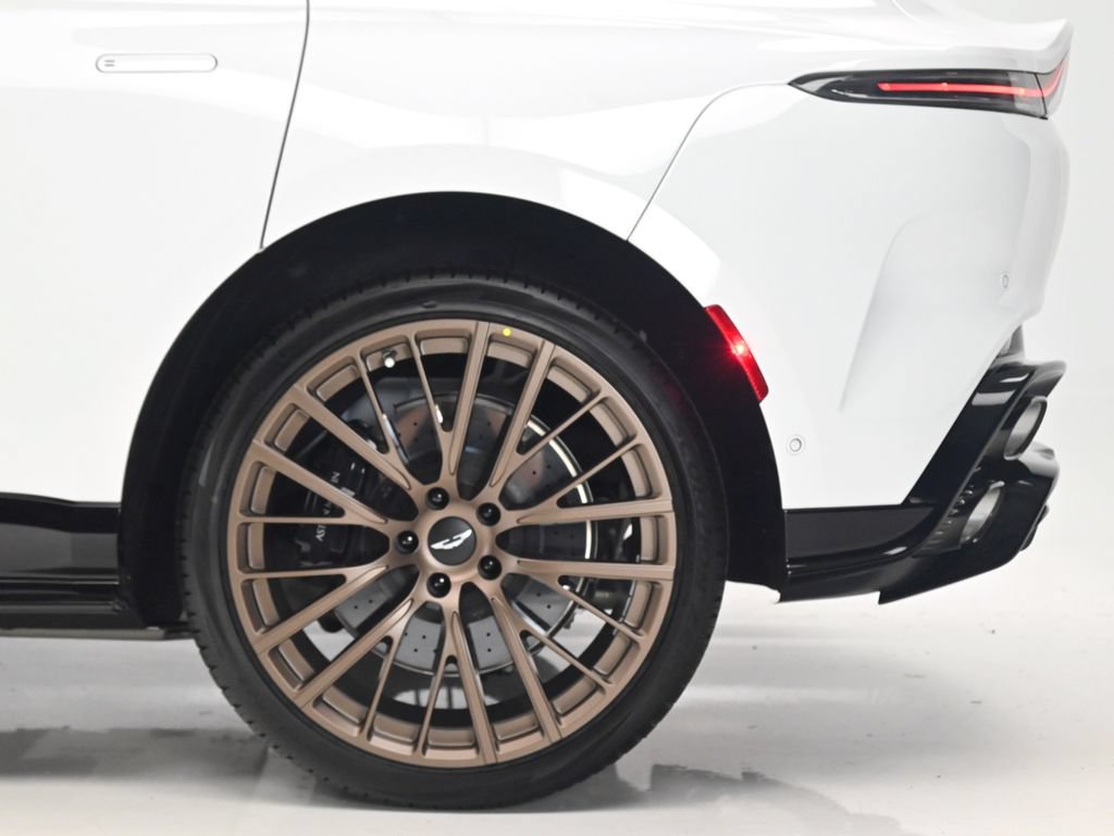 New 2026 Aston Martin DBX S AWD/4WD image 38