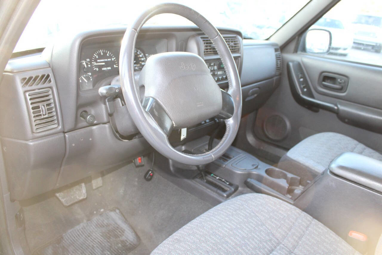 Used 2001 Jeep Cherokee Sport image 13