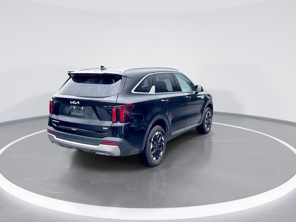 Used 2024 Kia Sorento S image 7