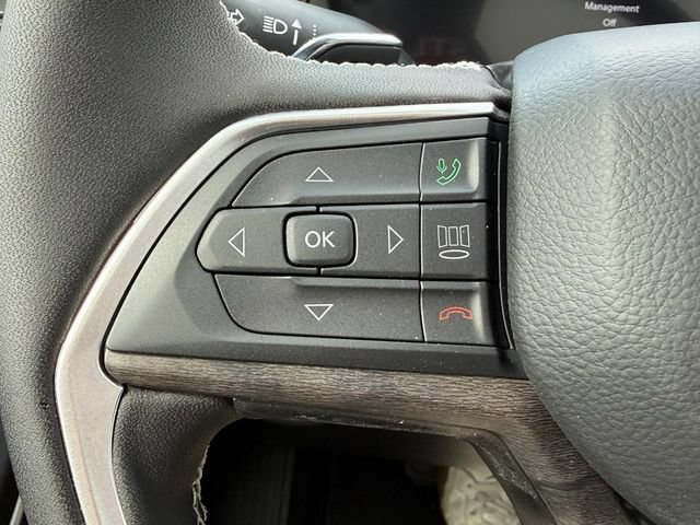 New 2026 Jeep Grand Cherokee L Limited w/ Luxury Tech Group II AWD/4WD image 32