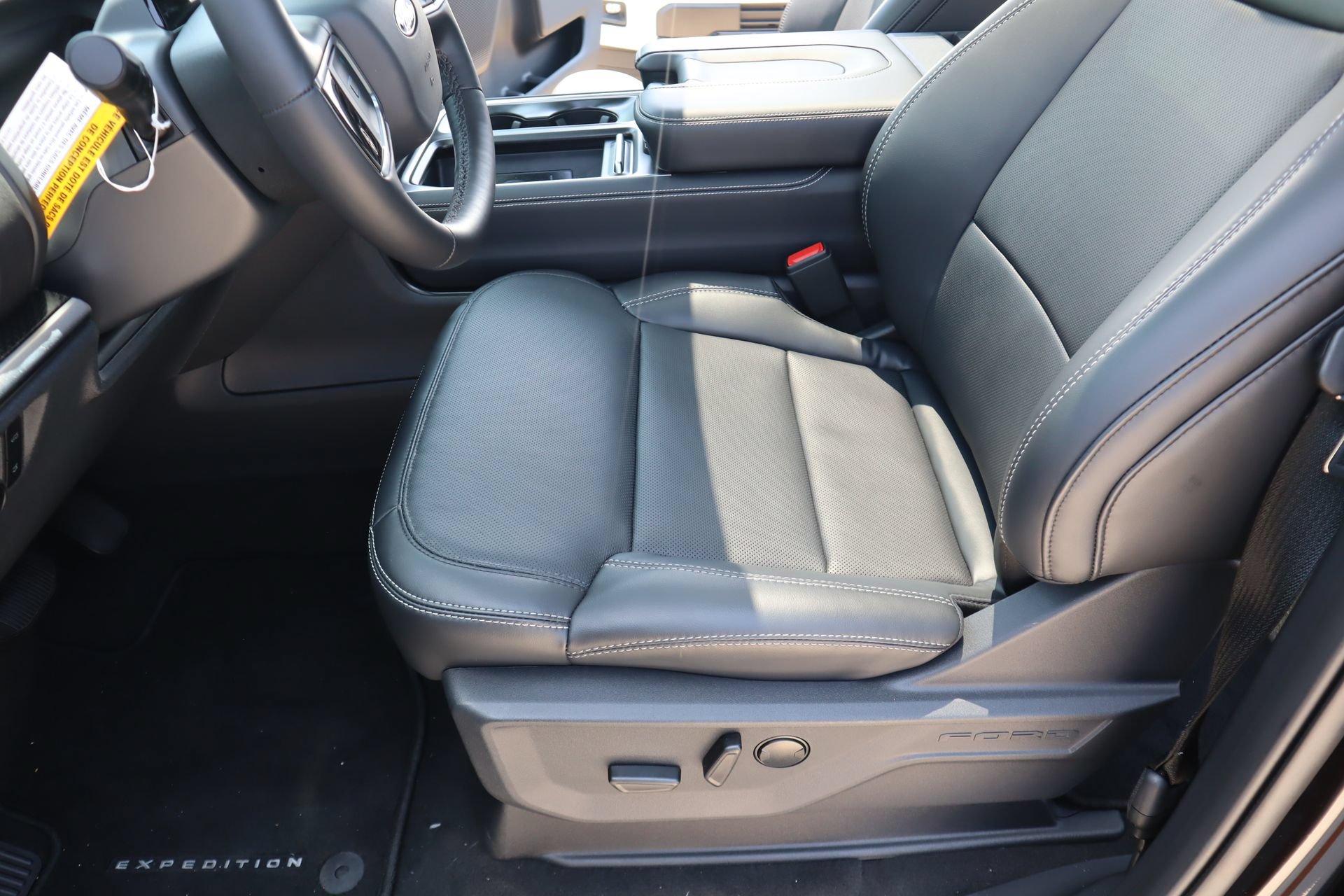 New 2027 Ford Expedition Max Platinum w/ Stealth Appearance Package AWD/4WD image 12