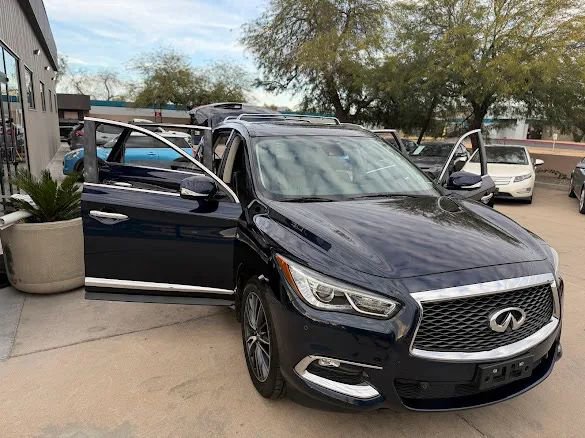 Used 2018 INFINITI QX60 FWD w/ Deluxe Technology Package image 12