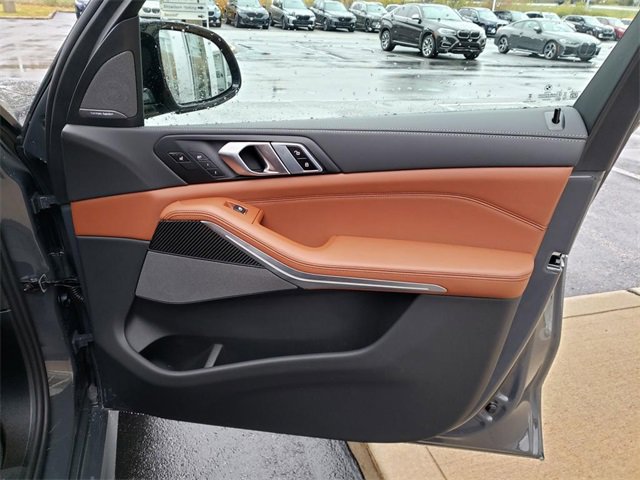 New 2026 BMW X5 M60i image 18