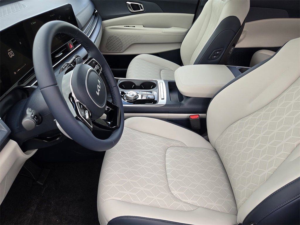 New 2026 Kia Carnival EX image 9