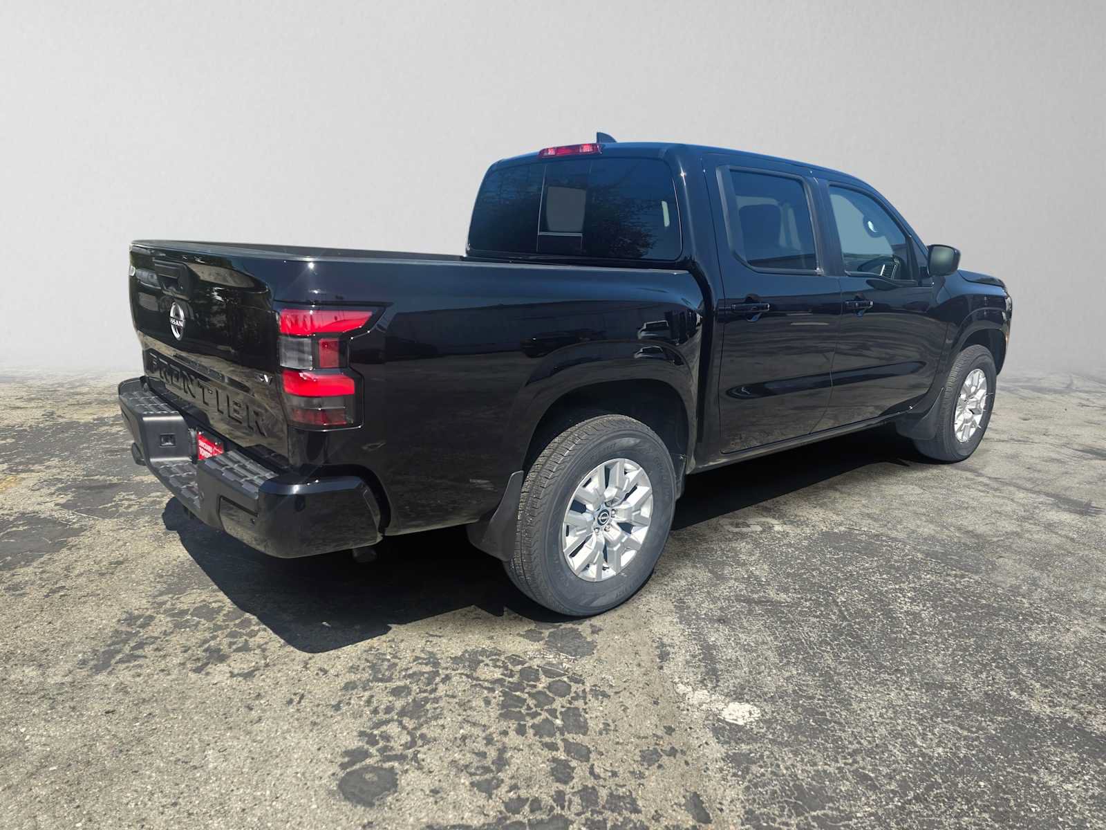 Used 2023 Nissan Frontier SV w/ SV Convenience Package RWD image 3
