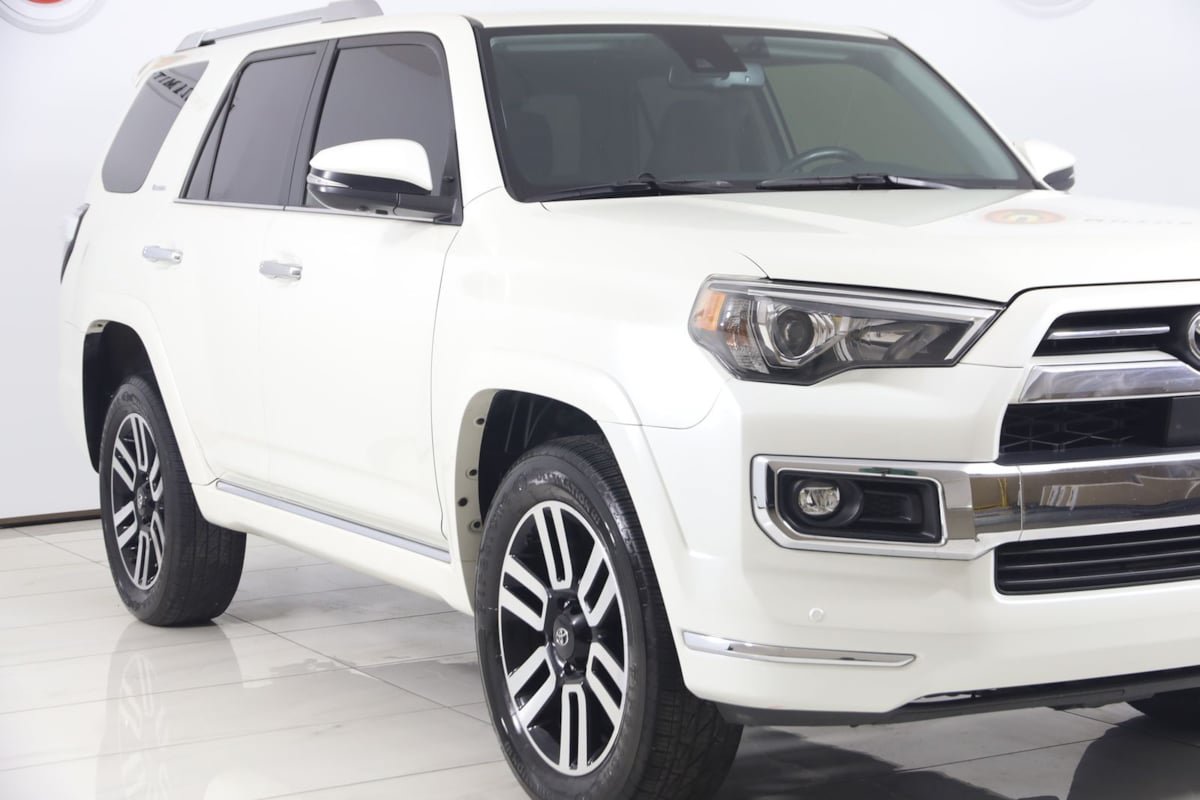 Used 2023 Toyota 4Runner Limited AWD/4WD image 38