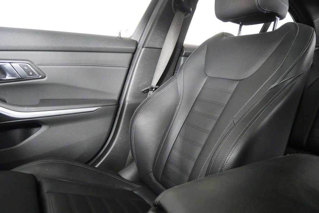 Used 2019 BMW 330i Sedan image 26