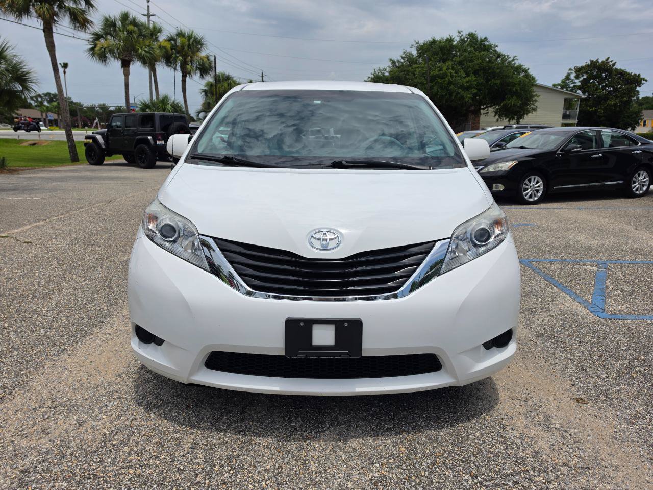 Used 2012 Toyota Sienna LE FWD image 8