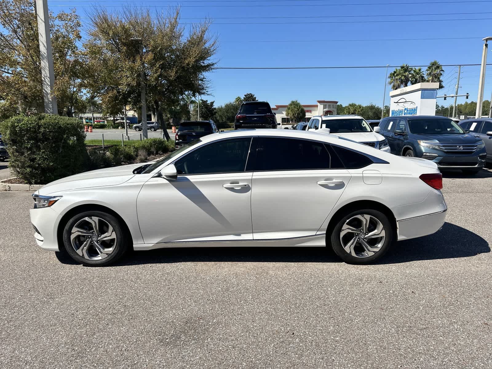 Certified 2020 Honda Accord EX image 3