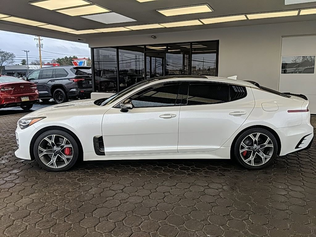 Used 2018 Kia Stinger GT2 image 10