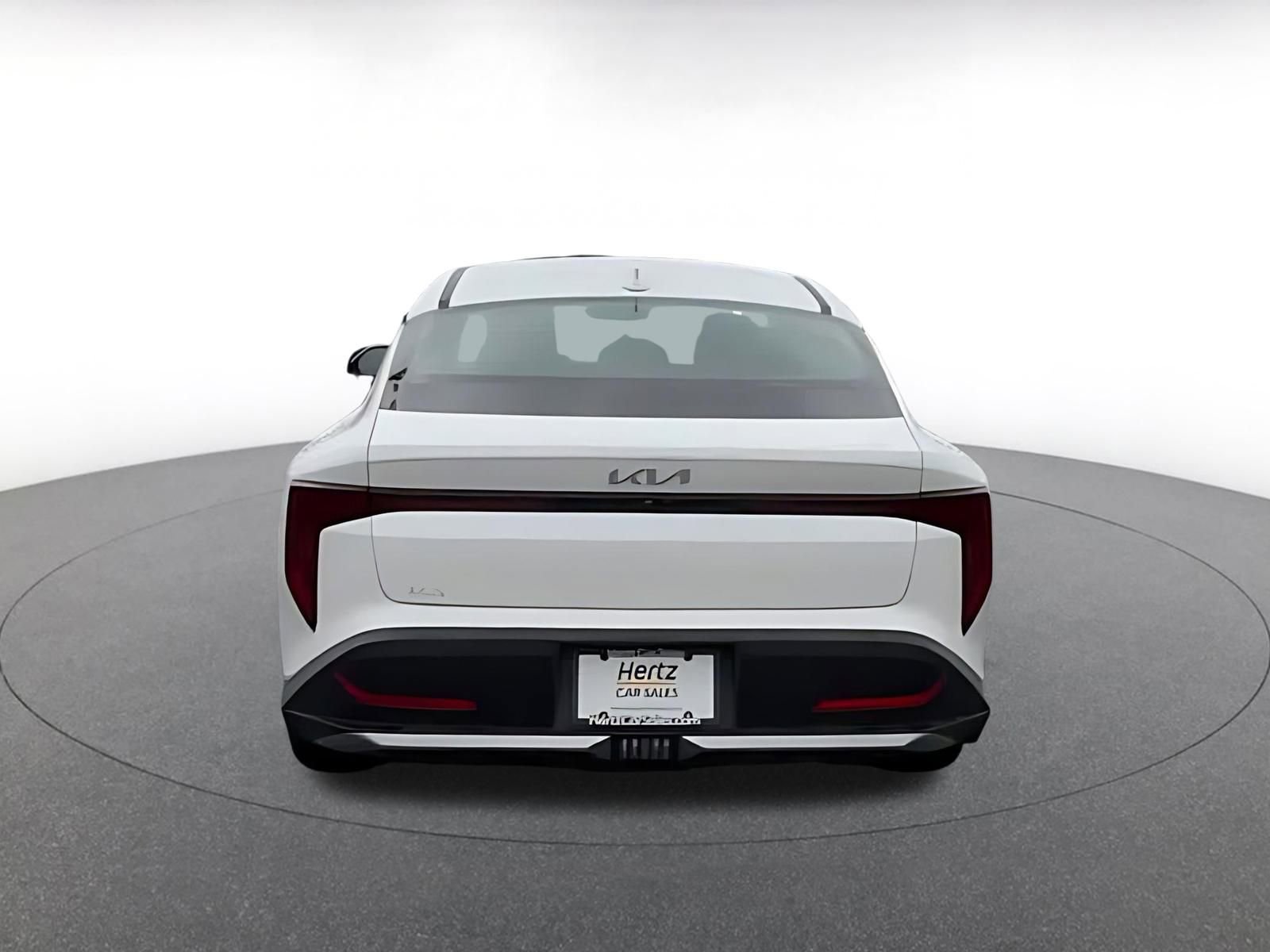 Used 2025 Kia K4 LXS image 11