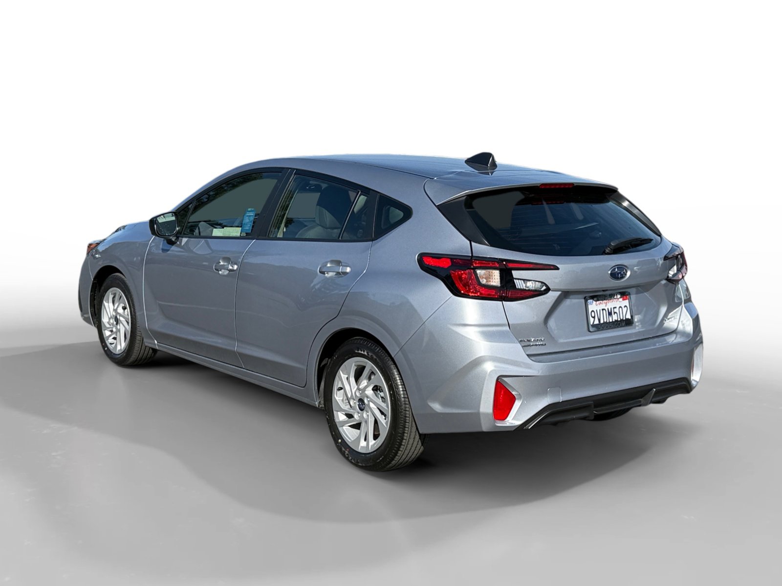 Used 2025 Subaru Impreza 2.0i image 3