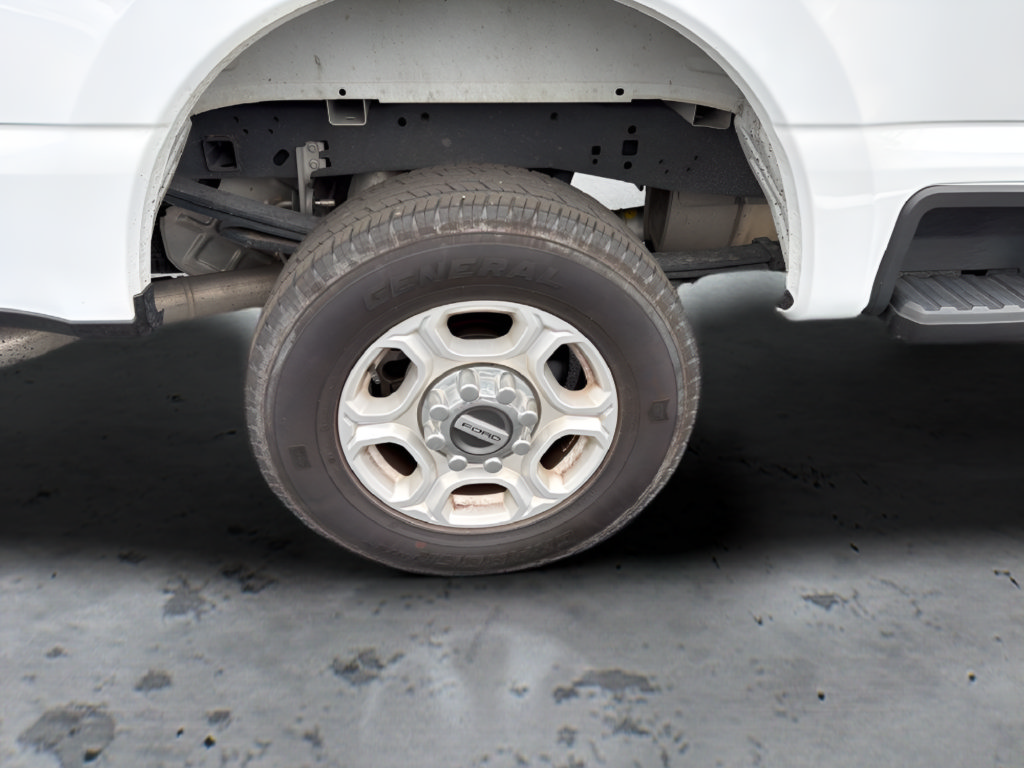 Used 2025 Ford F250 XLT AWD/4WD image 19