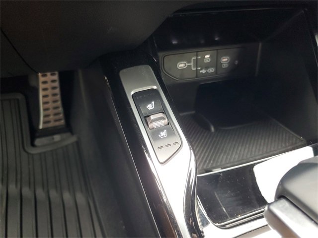 Certified 2025 Kia Sorento SX image 25