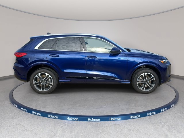 Certified 2025 Audi Q5 Premium w/ Convenience Package AWD/4WD image 5