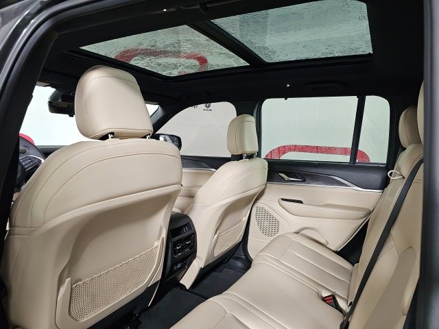 Certified 2024 Jeep Grand Cherokee Limited w/ Luxury Tech Group II image 28