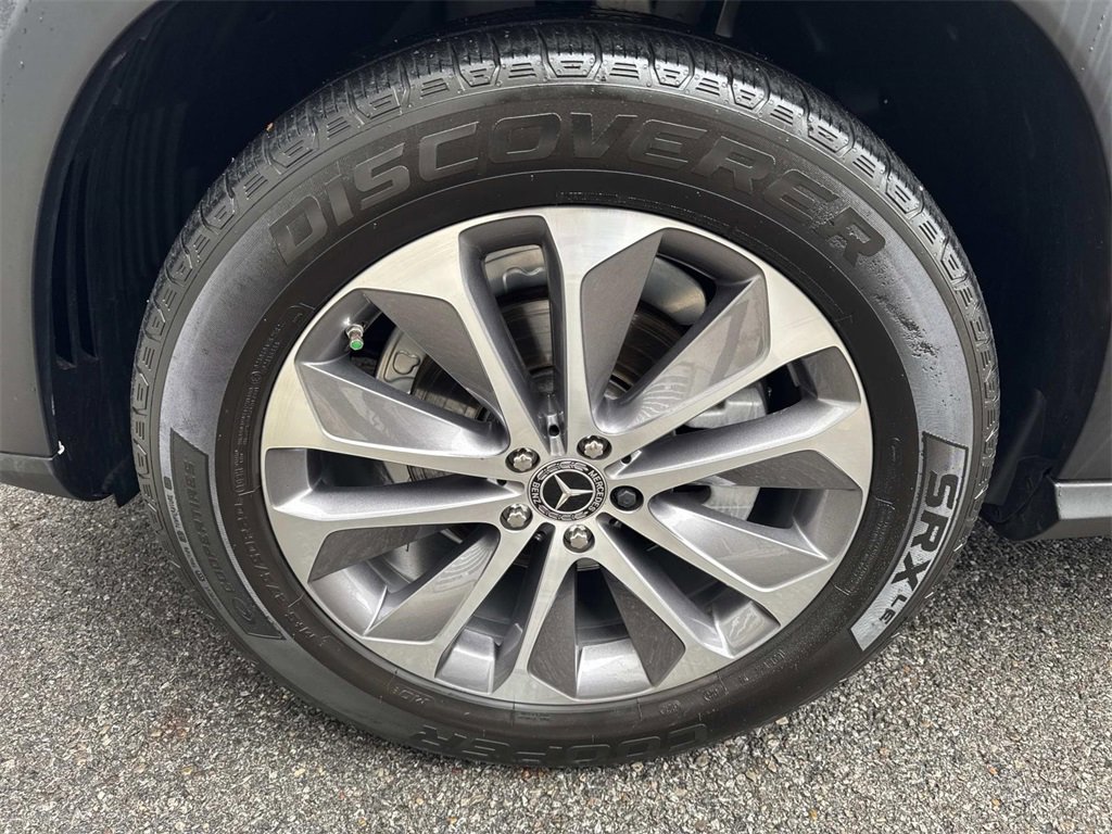 Used 2022 Mercedes-Benz GLE 350 4MATIC w/ Premium Package image 11