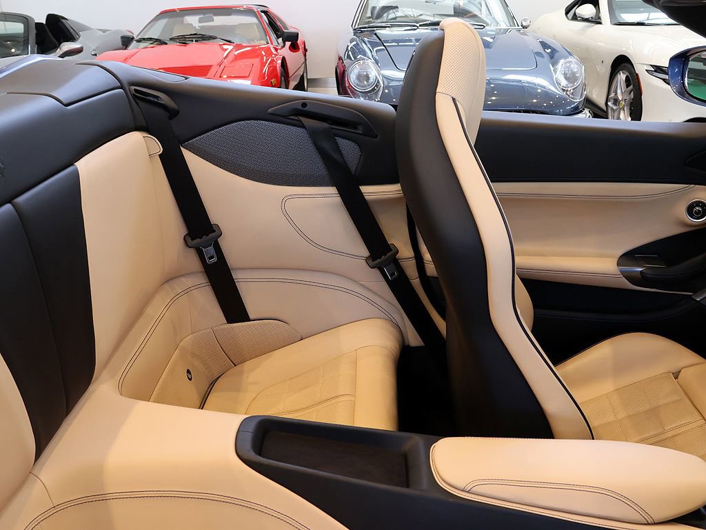 Certified 2020 Ferrari Portofino RWD image 25
