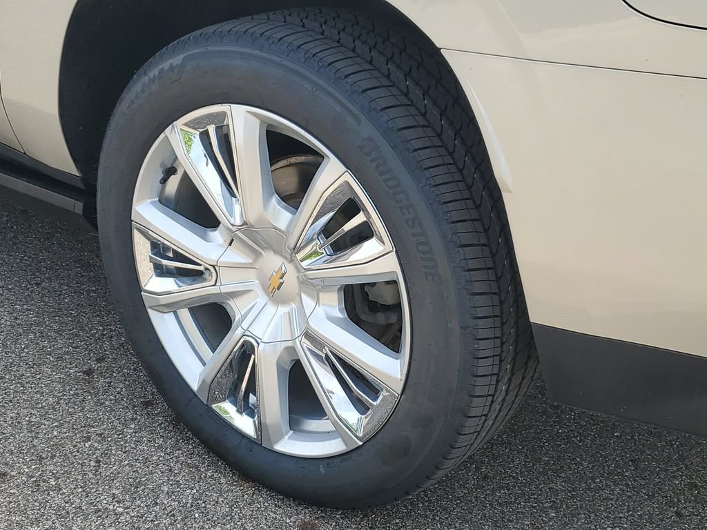 Used 2021 Chevrolet Suburban High Country AWD/4WD image 38