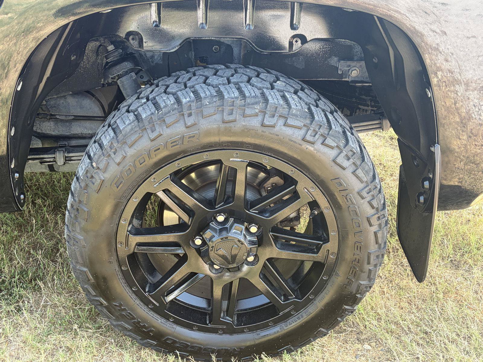 Used 2020 Toyota Tundra SR5 w/ SR5 Upgrade Package AWD/4WD image 19